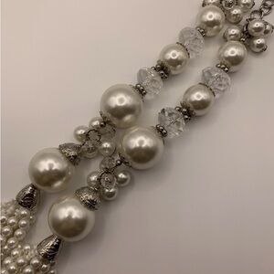 Beaded Imitation Pearl Statement Necklace